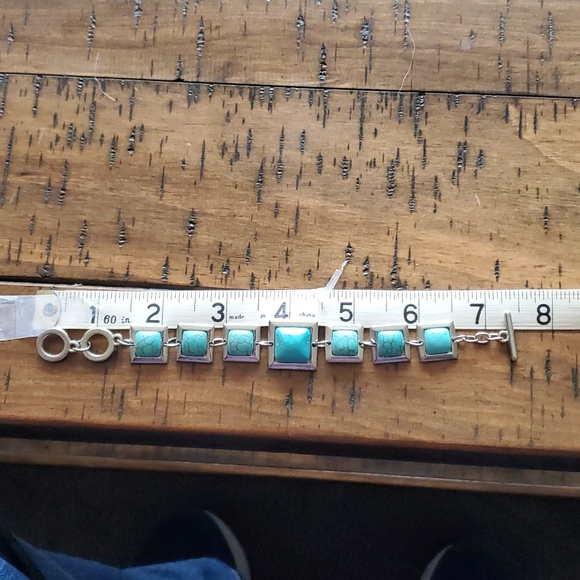 Turquoise Silver Tone Toggle Bracelet - Picture 5 of 6